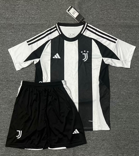 2024/25 Juventus Home Black & White Soccer Uniform-KS/36