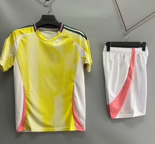 Customize 2024/25 Juventus Away Yellow Soccer Uniform-DN