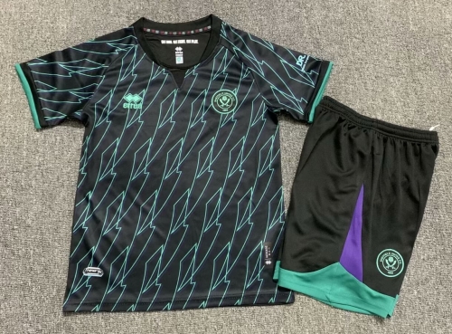 Kids 2024/25 Sheffield United Away Black & Green Kids/Youth Soccer Uniform-1040