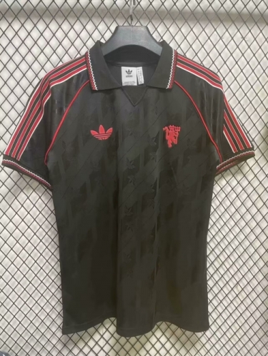 Retro Version Manited United Black Thailand Soccer Jersey AAA-95