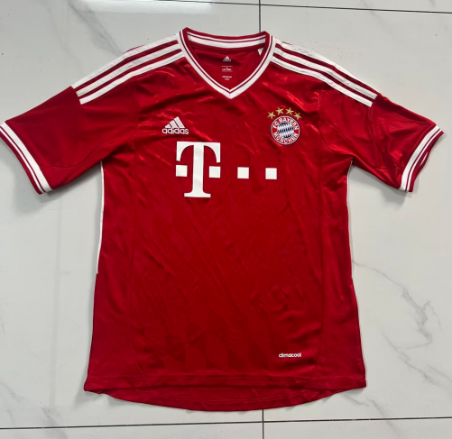 13/14 Retro Version Bayern München Home Red Thailand Soccer Jersey AAA-1041