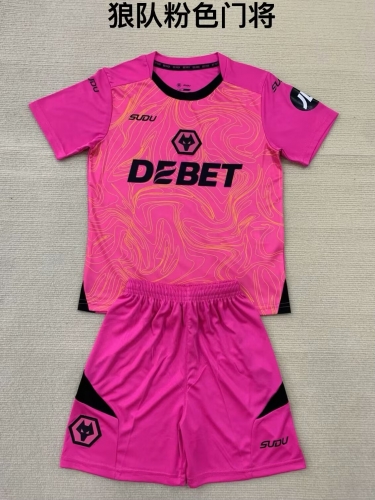 2024/25 Wolverhampton Wanderers Goalkepeer Pink Soccer Uniform-208