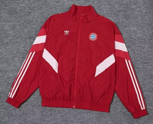 2024-25 Retro Bayern Münche Red Windbreaker Hoodies Top-703