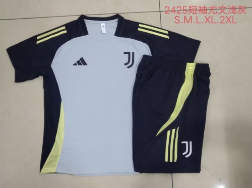 2024/25 Juventus Light Gray Shorts-Sleeve Thailand Soccer Uniform-815