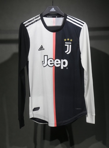 Player Retro Version19/20 Juventus Home Black & White LS Thailand Soccer Jersey AAA-703