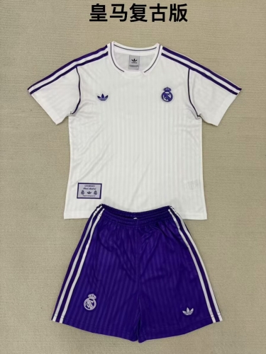 Kids 2025-26 Retro Version Real Madrid White Kids/Youth Soccer Uniform-208