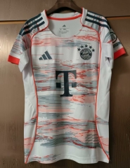 2025-26 Bayern München Away Red & White Thailand Female Soccer Jersey AAA-JJ