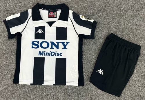 Kids 97/98 Retro Version Juventus Home Black & White Soccer Uniform-1040/811