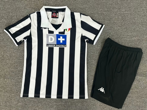 Kids 98/99 Retro Version Juventus Home Black & White Soccer Uniform-1040