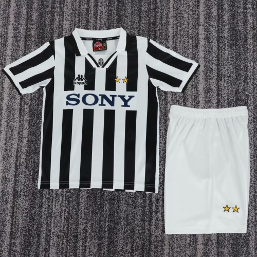 Kids 95/97 Retro Version Juventus Home Black & White Soccer Uniform-811