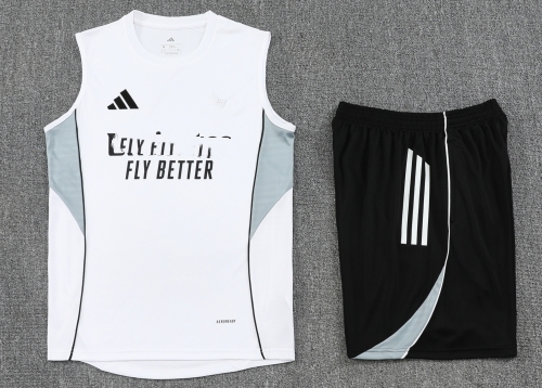 2025/26 Rea Madrid White Thailand Soccer Training Vest Set-418