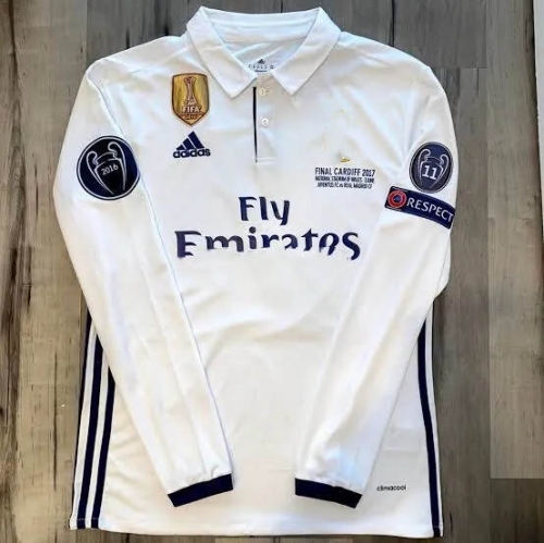 16/17 With Patch Retro Version Rea Madrid Home White LS Thailand Soccer Jersey AA