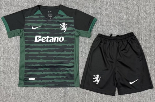Kids 2025/26 Christmas Version Sporting Lisbon Black & Green Kids/Youth Soccer Uniform-522