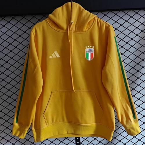 2026/27 Italy Yellow Thailand Soccer Tracksuit Top With Hat-308