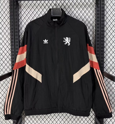 2026/27 Manchester United Black Windbreaker Hoodies-47