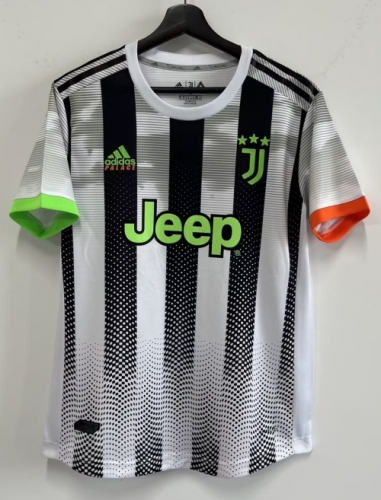 Player Retro Version 19/20 Juventus FC Gray & Black Thailand Soccer Jersey AAA-301