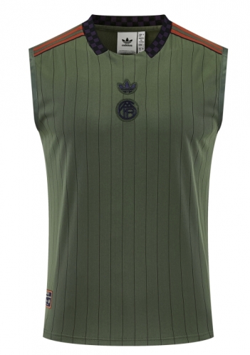 2025/26 Bayern München Green Thailand Soccer Training Vest-418