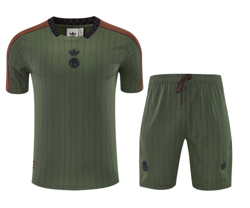 2025/26 Retro Bayern München Green Thailand Soccer Training Jersey Uniform-418