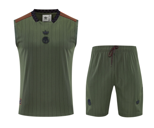 2025/26 Bayern München Green Thailand Soccer Training Vest Suit-418