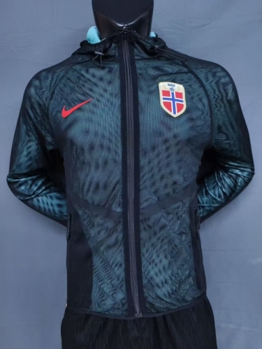 2026/27 Norway Black & Green Windbreaker Hoodies Top With Hat-95
