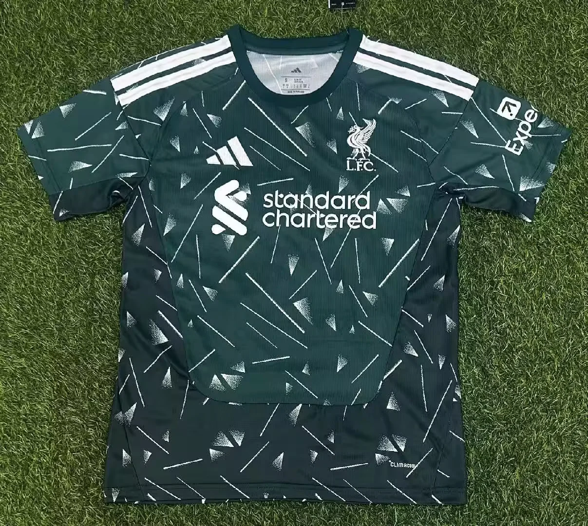 2026/27 Liverpool Goalkeeper Green Thailand Soccer Jersey AAA-312/07/416