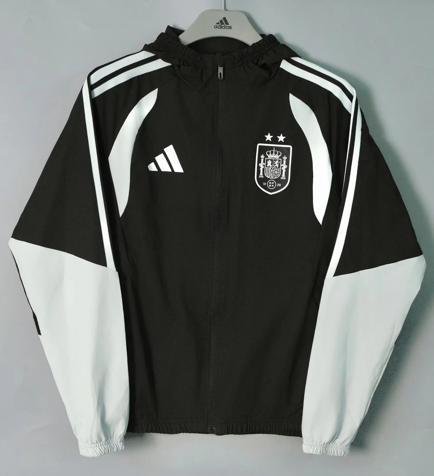 2026/27 Spain Black Windbreaker Hoodies Top With Hat-801