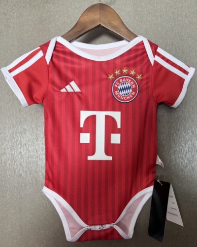 (Size 9-12) 2026/27 Bayern München Home Red Baby Soccer Uniform-308