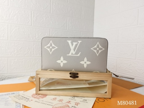 AAA-L*V Wallet Purse-OM0450