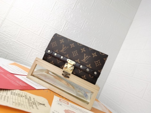 AAA-L*V Wallet Purse-OM0489