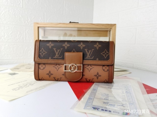 AAA-L*V Wallet Purse-OM0499