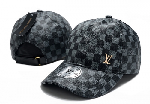 L*V Hat *Cap-240628-YM0368