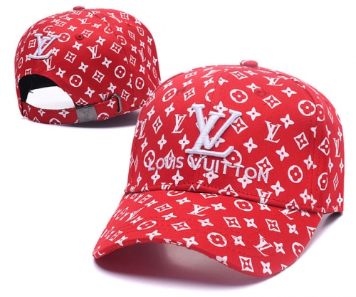 L*V Hat *Cap-240628-YM0393