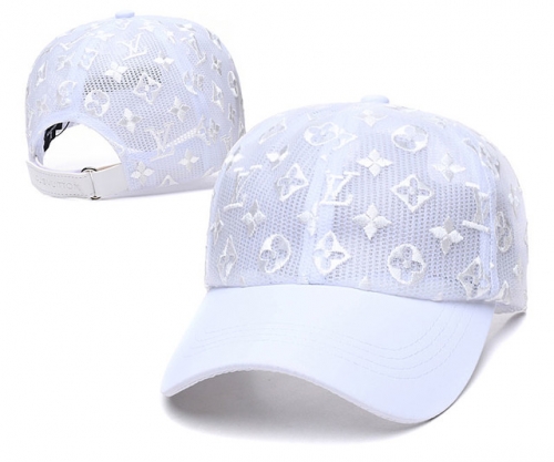 L*V Hat *Cap-240628-YM0459