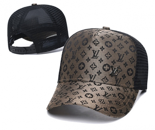 L*V Hat *Cap-240628-YM0404