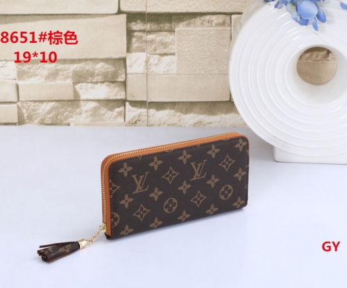 L*V Wallet-240920-OM1198