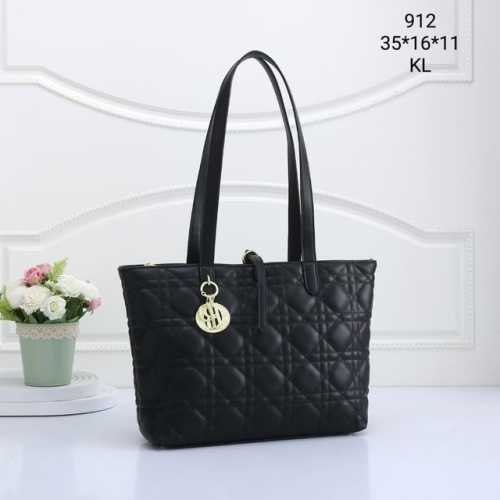 Doi*r Handbags-250310-OM1752