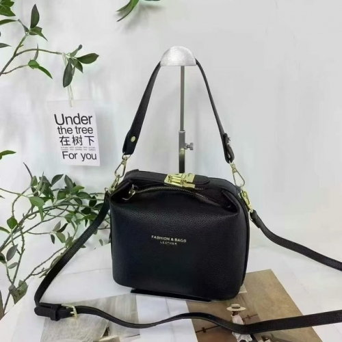 Fend*i Handbags-240416-BX6671