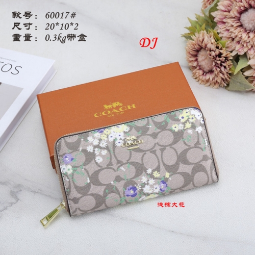 Coac*h Wallet-250420-OM1949