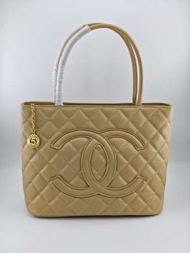 AAA-Quality  Chane*l  Handbags-260601-QQ00624