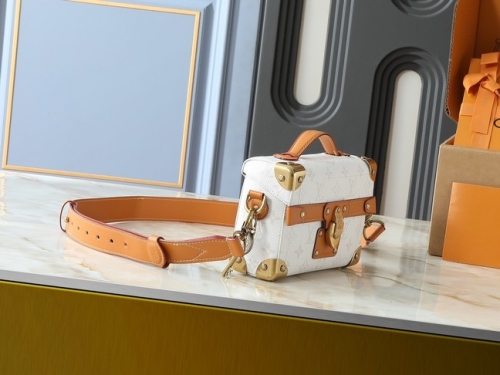 AAA-Quality  L*V  Handbags-260601-QQ00576