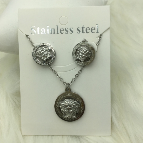 Stainless Steel Versac*e Jewelry Set LI210411-S018-G