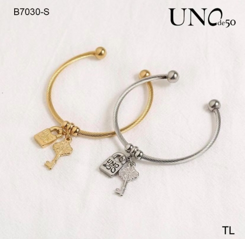 Stainless Steel Uno de 50 Bracelet CAT210609-UNB7030-S silver color