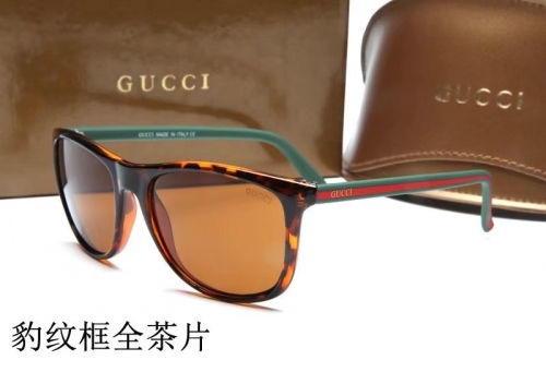 Gucc*i Sunglass With Case Q1055-13 (2)