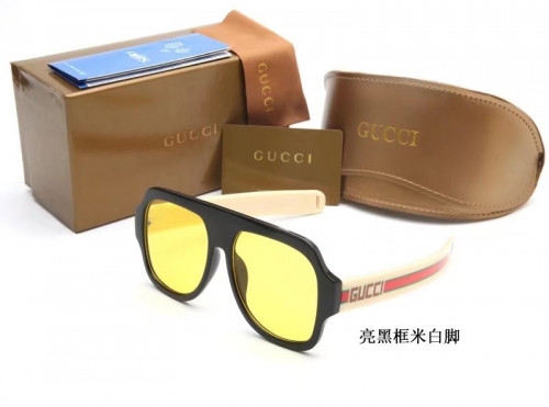 Gucc*i Sunglass With Case Q0255-13 (2)