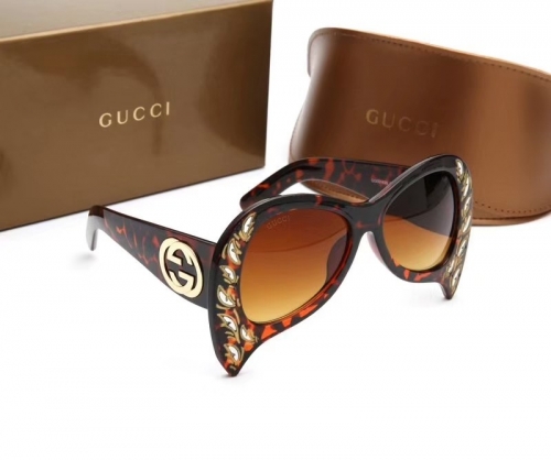 Gucc*i Sunglass With Case Q1243-15 (6)