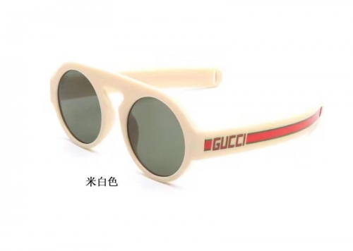 Gucc*i Sunglass With Case Q0256-13 (5)