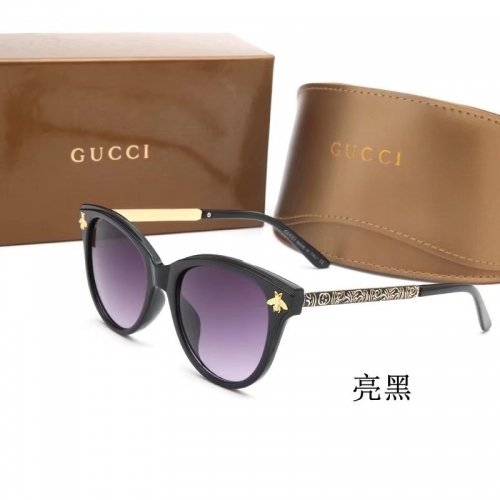 Gucc*i Sunglass With Case Q0521-15 (4)