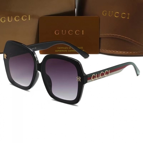 Gucc*i Sunglass With Case Q0610-15 (4)