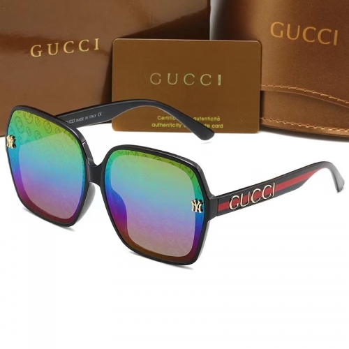 Gucc*i Sunglass With Case Q0610S-15 (3)