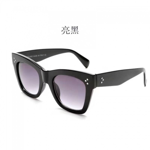 Celin*e Sunglass With Case Q41755-12 (3)